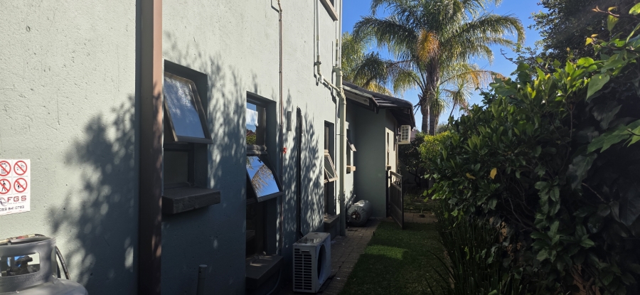 4 Bedroom Property for Sale in Roylglen Gardens Northern Cape